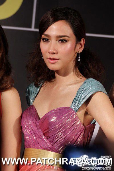 ประมวลภาพ"อั้ม พัชราภา"สวยเริ่ดเจิดจรัส@United Color Terminal 21 Fashion Show!