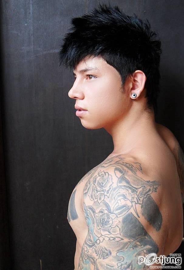 ล่ำๆลายสักสวยๆ