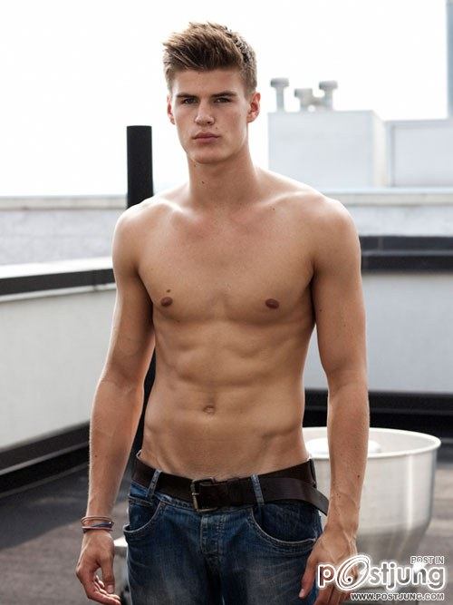 คมเข้มแบบนี้...ชอบป่ะ