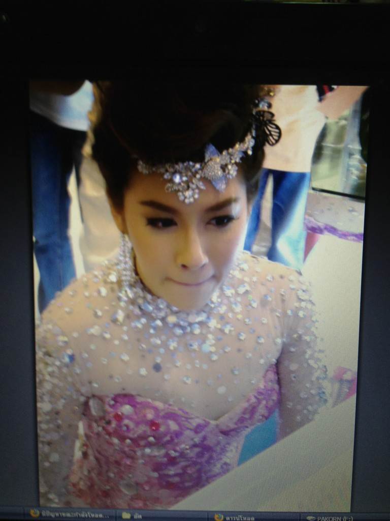 เชียร์ ฑิฆัมพร ... สวย น่ารัก จร้า ^^