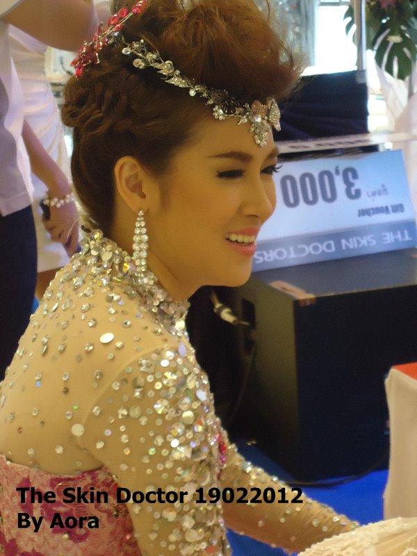 เชียร์ ฑิฆัมพร ... สวย น่ารัก จร้า ^^