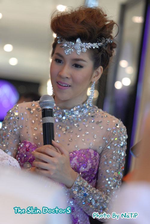 เชียร์ ฑิฆัมพร ... สวย น่ารัก จร้า ^^
