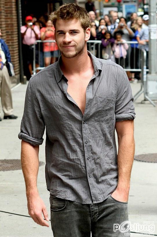 Liam-Hemsworth หล่อลากกก