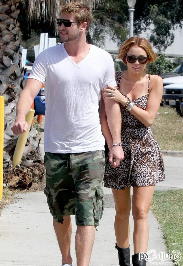 Liam-Hemsworth หล่อลากกก