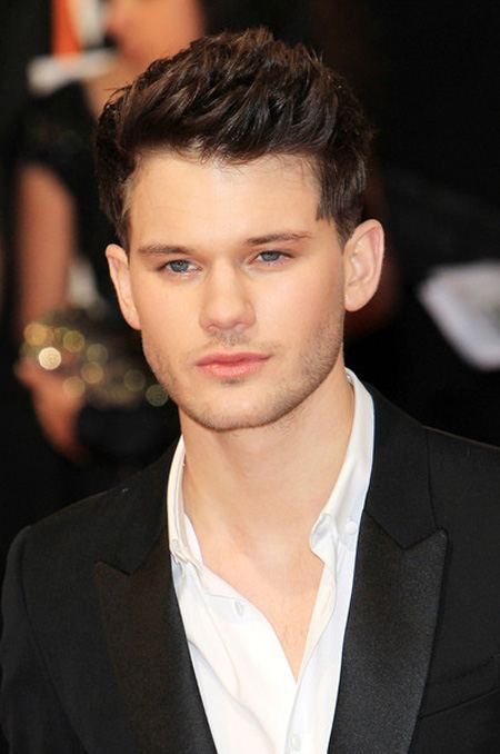 Jeremy Irvine พระเอก"War Horse" หล่อมากเลย