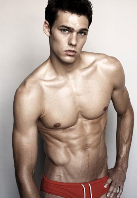 Holden Nowell  ทั้งหล่อล่ำ เซ็กซี่สุดๆ