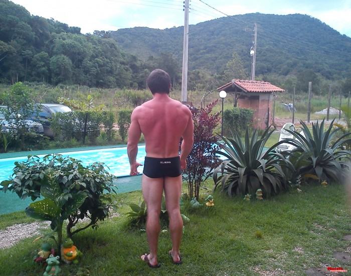 FA-RANG สุดฮอตในชุดว่ายน้ำ