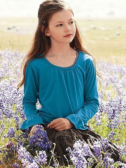 เรเนสมี คัลเลน สาวน้อยแวมไพร์ใน เบรคดกิ้ง ดอว์น 2 ค่ะ