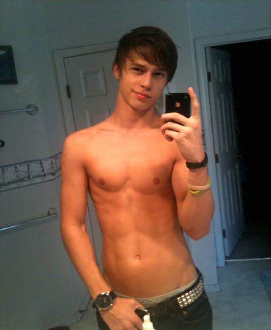 ถ่ายเองกับมือ