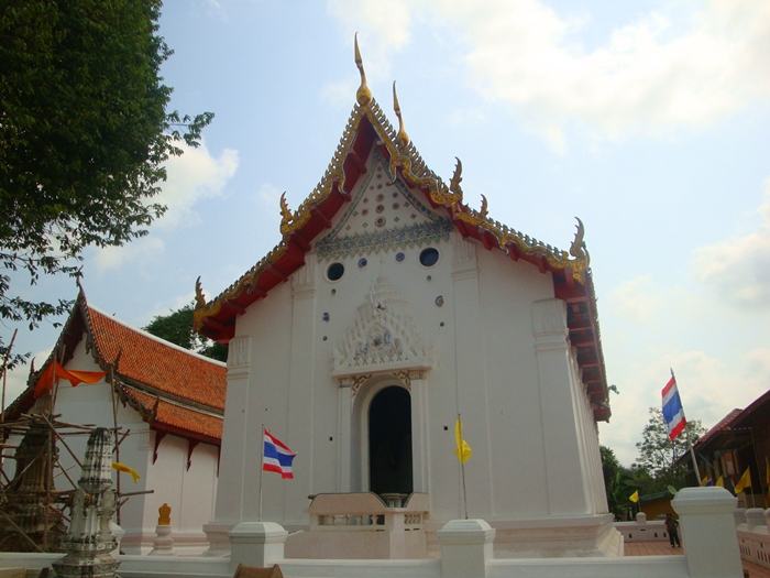 วัดตองปุ อ.เมือง จ.ลพบุรี