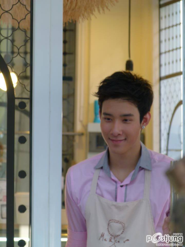 ยิ้มแล้วโลกละลาย