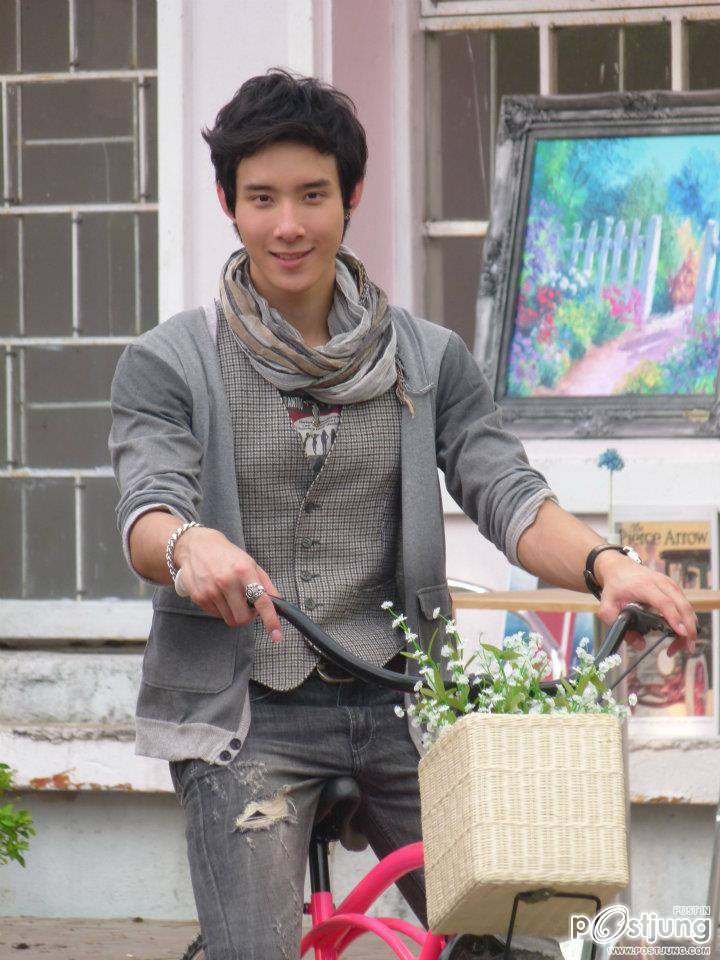 พี่เมฆ จุติ จากThe artist