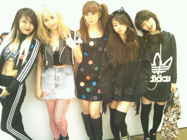 แฟชั่น!  เสื้อผ้าของ " โซฮี  Wonder Girls "