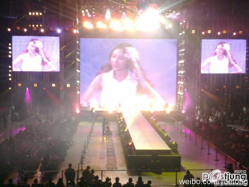 Kan Mi Youn TGC "ในชุดกุหลาบแห่งชีวิต"