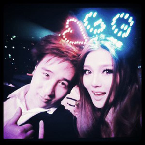 ดิว ควงหนุ่มโชว์หวาน ฤาจะเป็นแฟนใหม่?