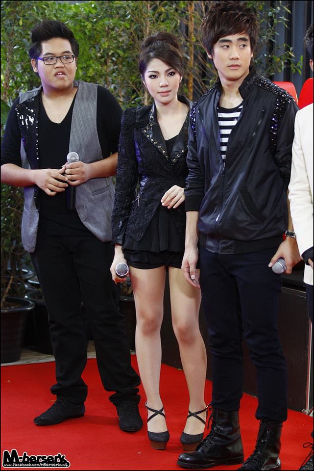 The Star 8 @ รายการเช้าดูวู้ดดี้ [1/3/55]