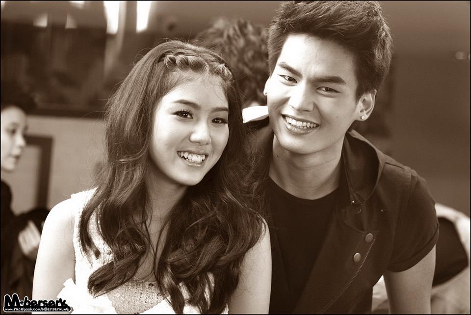 The Star 8 @ รายการเช้าดูวู้ดดี้ [1/3/55]