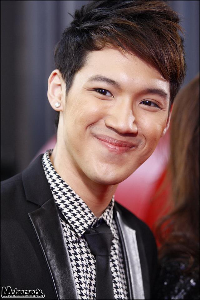 The Star 8 @ รายการเช้าดูวู้ดดี้ [1/3/55]