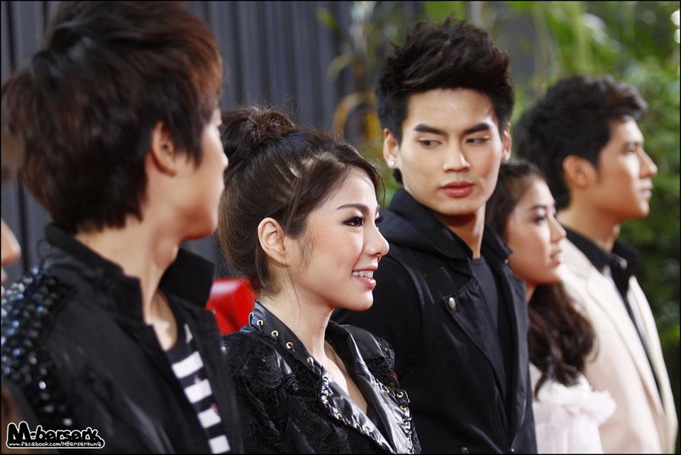 The Star 8 @ รายการเช้าดูวู้ดดี้ [1/3/55]