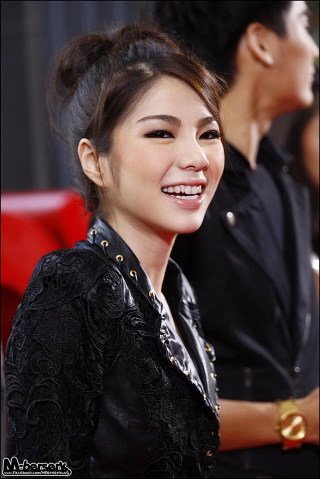 The Star 8 @ รายการเช้าดูวู้ดดี้ [1/3/55]