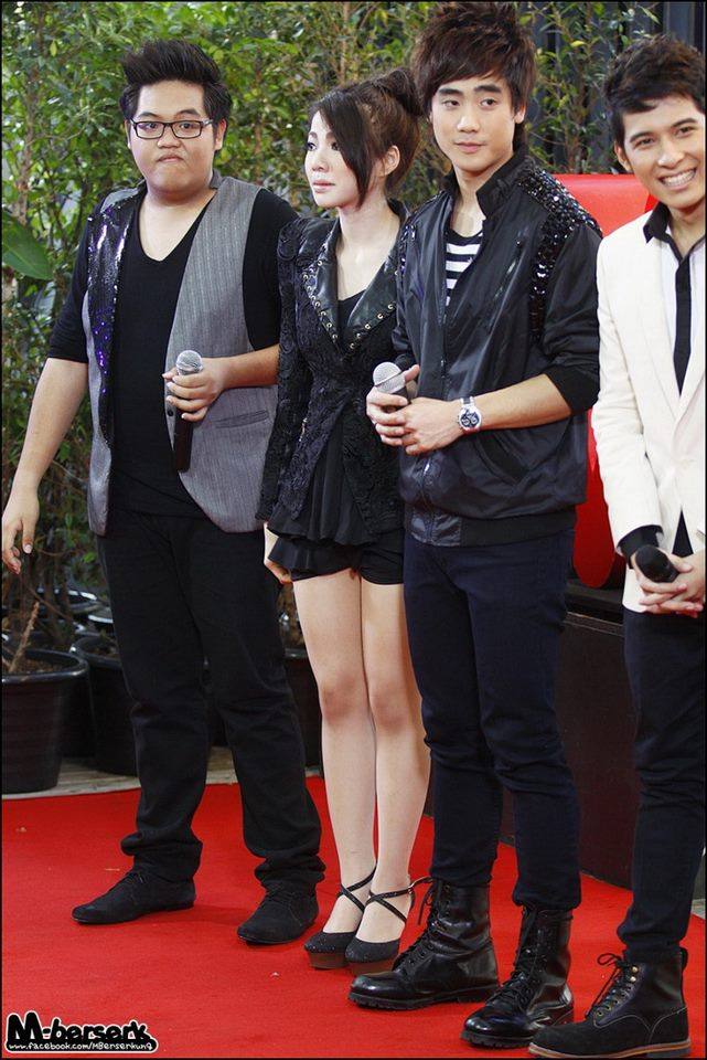 The Star 8 @ รายการเช้าดูวู้ดดี้ [1/3/55]