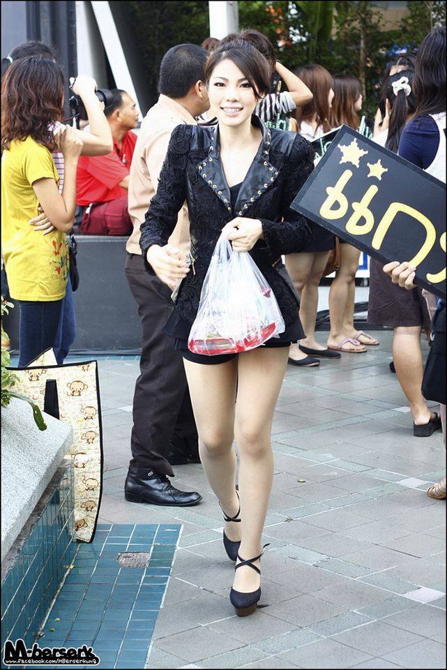 The Star 8 @ รายการเช้าดูวู้ดดี้ [1/3/55]