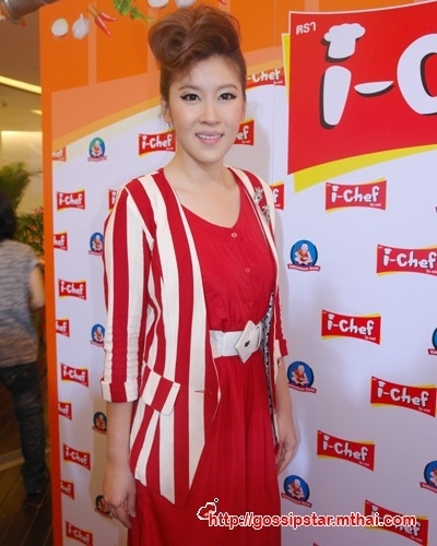 cheer ... สวย น่ารัก จร้า ^^