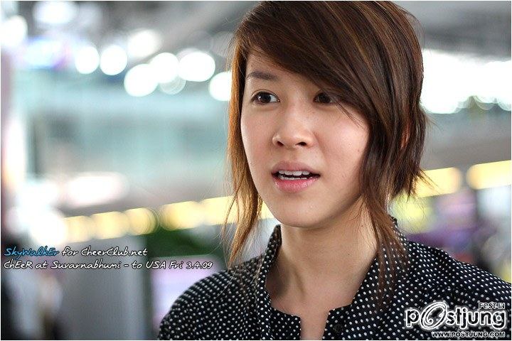 cheer ... สวย น่ารัก จร้า ^^