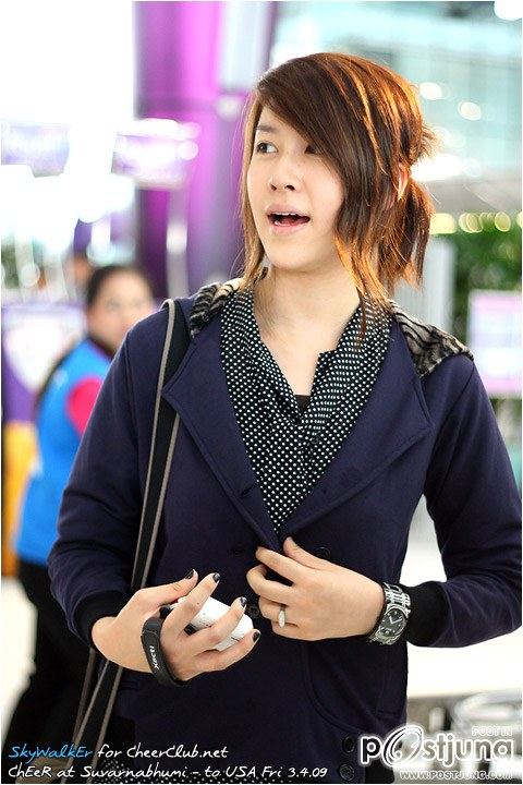 cheer ... สวย น่ารัก จร้า ^^