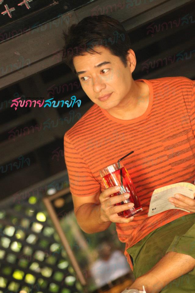 ก้อง สหรัถ เบื้องหลังถ่ายแบบนิตยสาร สุขกายสบายใจ ฉบับเดือนมีนาคม