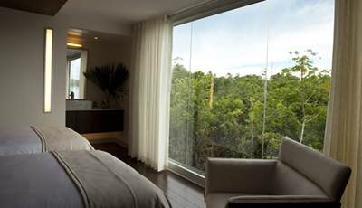 โรงแรมลอยน้ำในบรรยากาศชิล ๆ กลางแม่น้ำอเมซอน