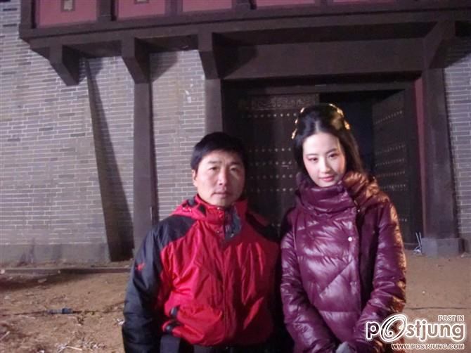 บุกกองถ่าย แม่นาง หลิว อี้ เฟย 铜雀台Tong Que Tai