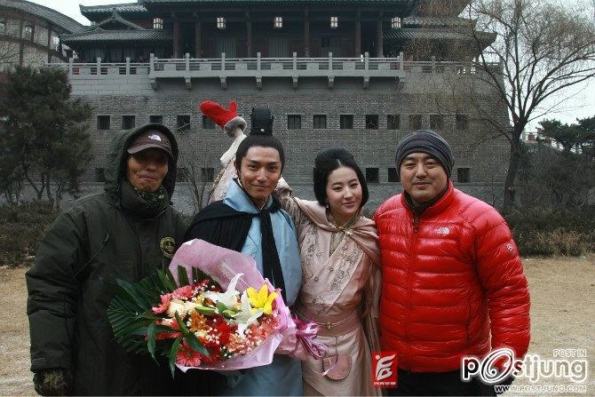 บุกกองถ่าย แม่นาง หลิว อี้ เฟย 铜雀台Tong Que Tai