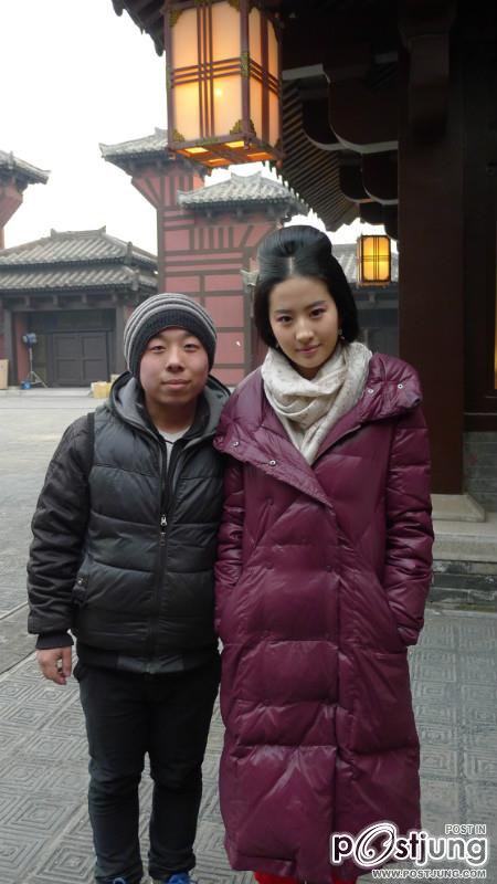 บุกกองถ่าย แม่นาง หลิว อี้ เฟย 铜雀台Tong Que Tai