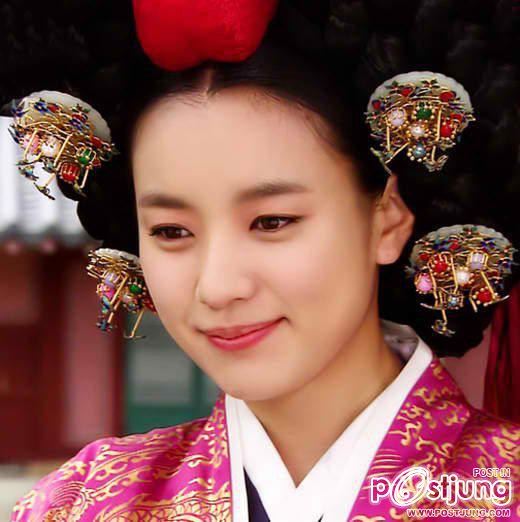 บุกกองถ่ายฮันฮโยจู ดาราเกาหลีทงอีติดในลิสต์ท็อปเท็นดังระดับ เอชีย