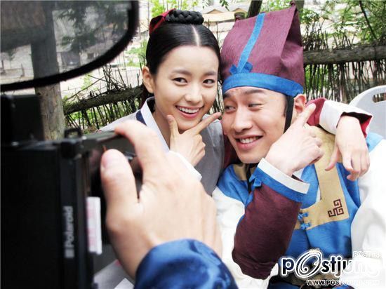 บุกกองถ่ายฮันฮโยจู ดาราเกาหลีทงอีติดในลิสต์ท็อปเท็นดังระดับ เอชีย