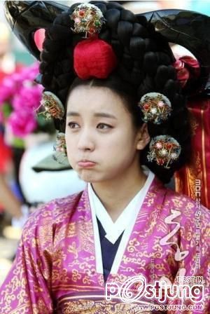 บุกกองถ่ายฮันฮโยจู ดาราเกาหลีทงอีติดในลิสต์ท็อปเท็นดังระดับ เอชีย