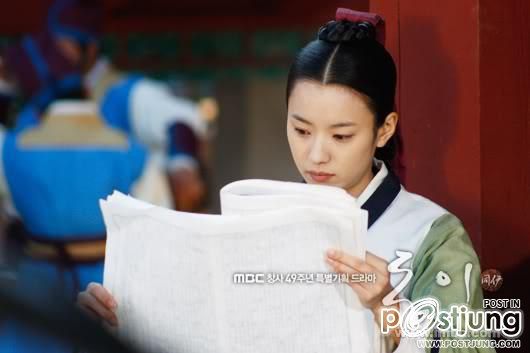 บุกกองถ่ายฮันฮโยจู ดาราเกาหลีทงอีติดในลิสต์ท็อปเท็นดังระดับ เอชีย