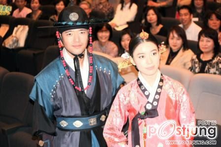 บุกกองถ่ายฮันฮโยจู ดาราเกาหลีทงอีติดในลิสต์ท็อปเท็นดังระดับ เอชีย