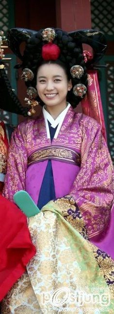 บุกกองถ่ายฮันฮโยจู ดาราเกาหลีทงอีติดในลิสต์ท็อปเท็นดังระดับ เอชีย