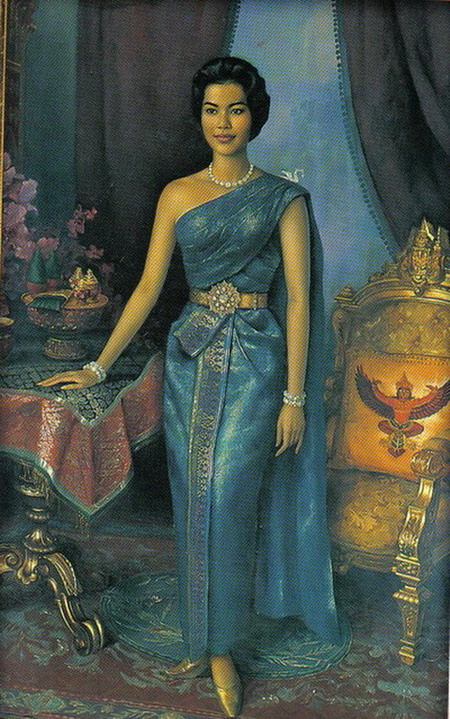 ฉลองพระองค์ ของพระราชินี