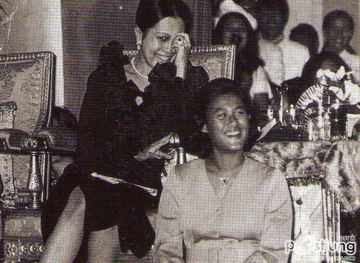 ฉลองพระองค์ ของพระราชินี ตอน ๓