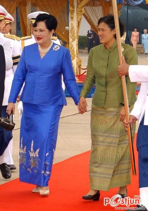 ฉลองพระองค์ ของพระราชินี ตอน ๓
