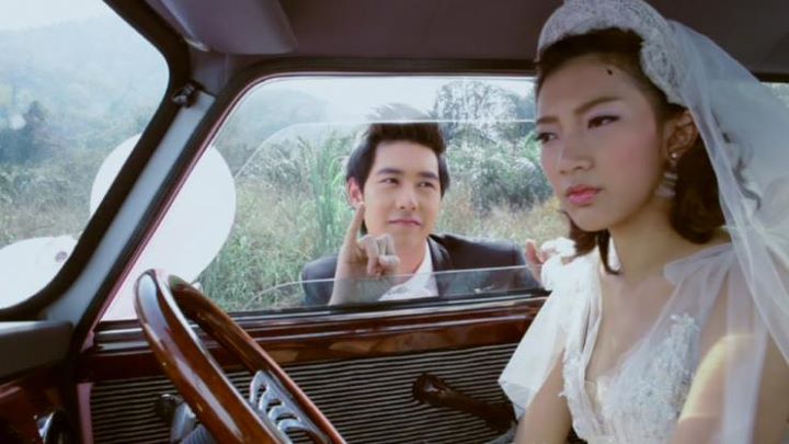 &ldquo;ปาล์ม&rdquo; ควง &ldquo;ลุลา&rdquo; ถ่าย MV. &ldquo;ที่สุดในโลก&rdquo;