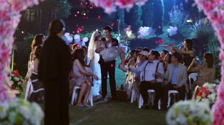 &ldquo;ปาล์ม&rdquo; ควง &ldquo;ลุลา&rdquo; ถ่าย MV. &ldquo;ที่สุดในโลก&rdquo;