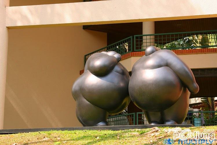 ศูนย์ฝึกอบรม บมจ.ธนาคารกรุงไทย และสวนประติมากรรมกรุงไทย