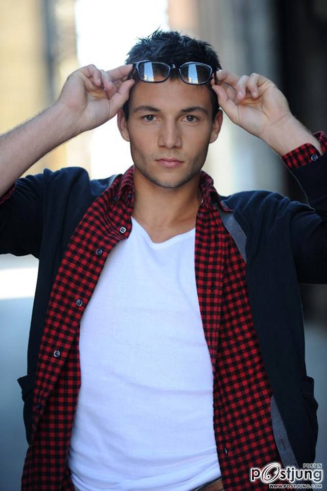 Random Model: Justin