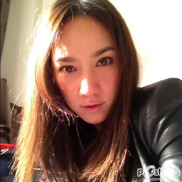 อั้ม "ไม่แคร์"...... พจน์ บอกชมพู่ดังกว่า!