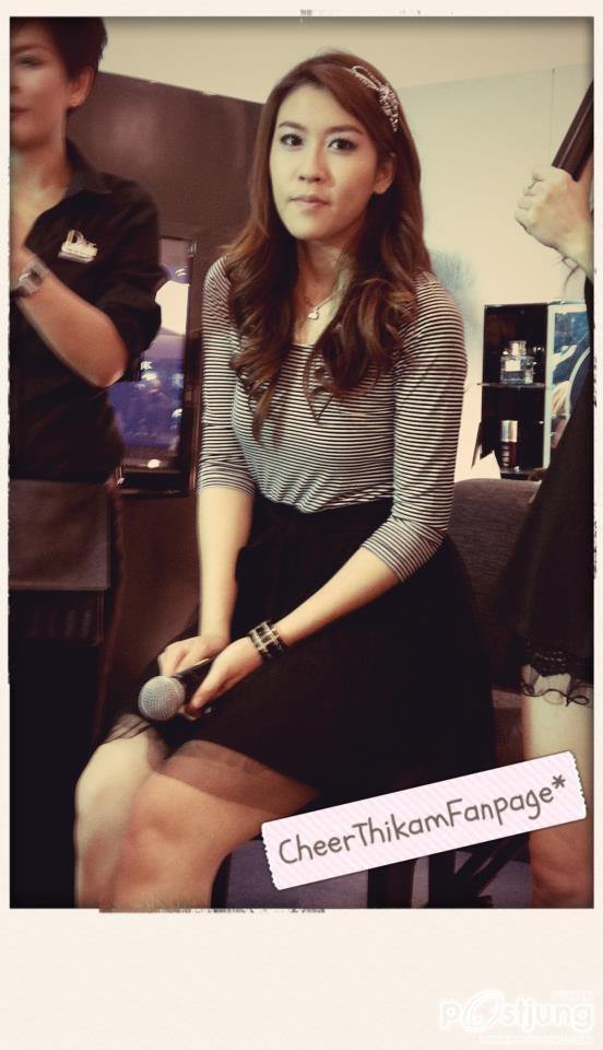 เชียร์ ... น่าร๊ากกก อ่ะ ^-^