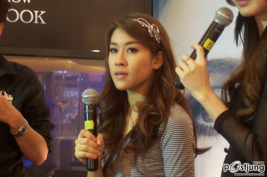 เชียร์ ... น่าร๊ากกก อ่ะ ^-^